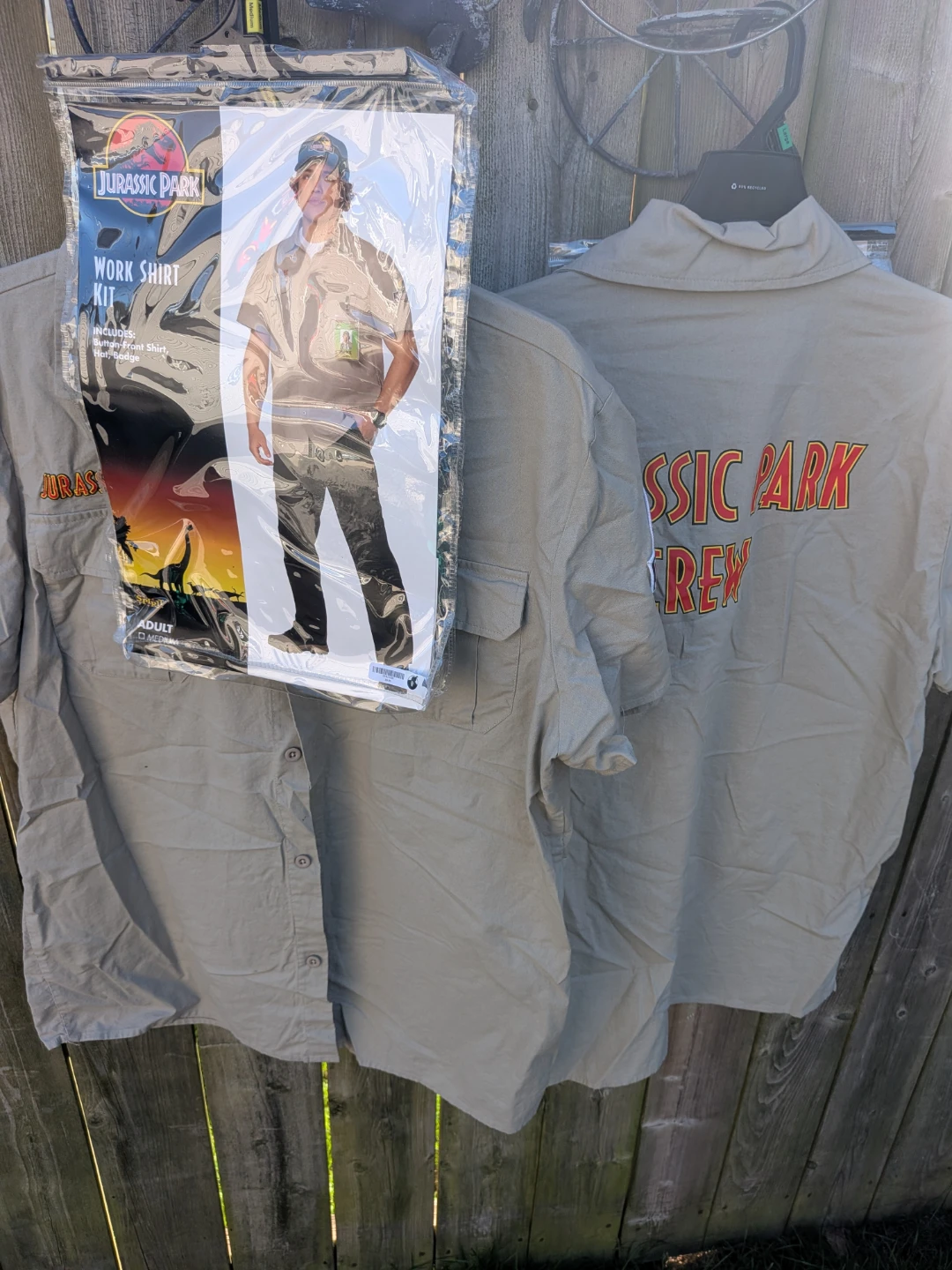 Jurassic Park  Costume Halloween - LG and MED (2 Costumes) - photo 4
