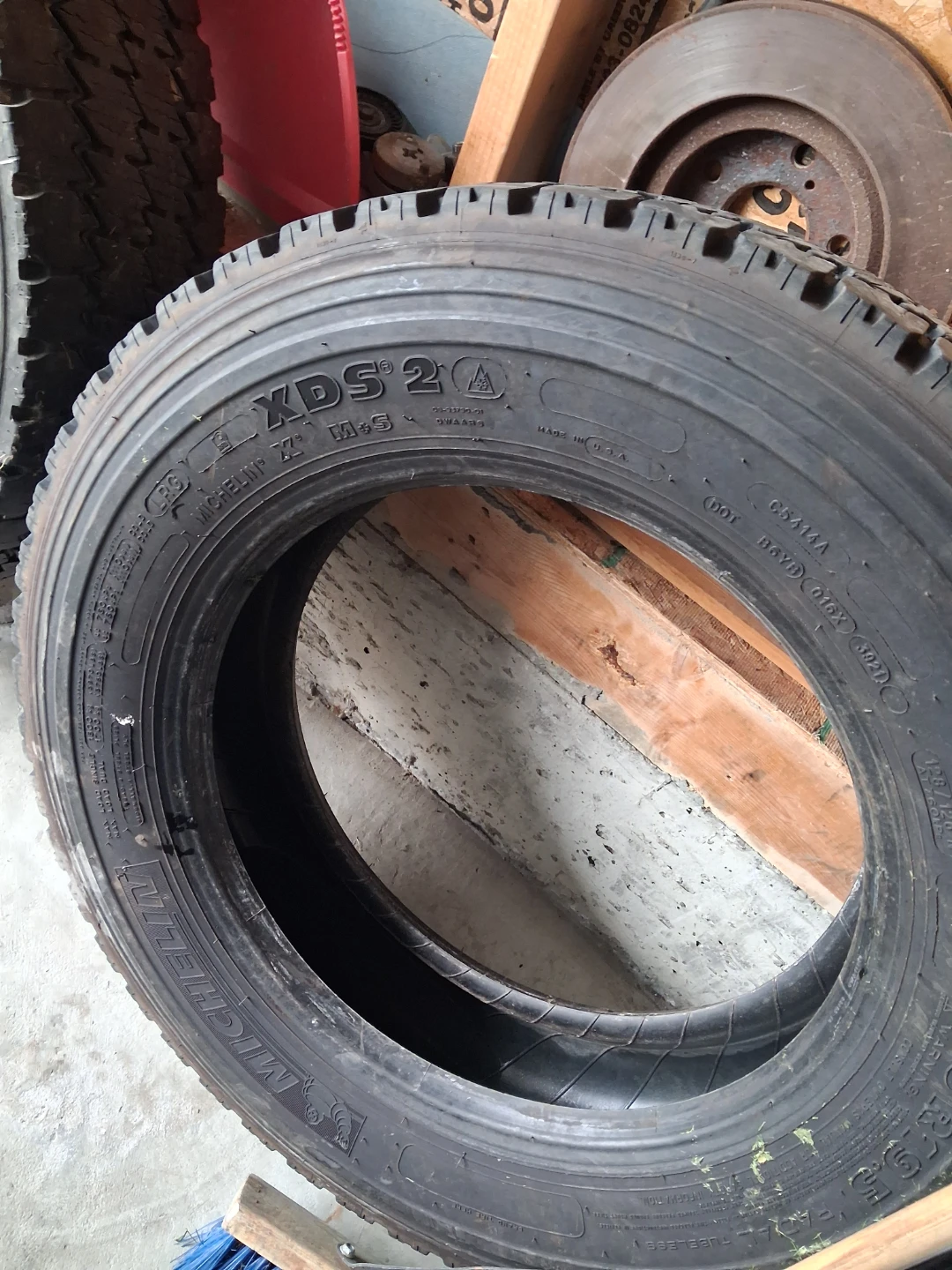 Michelin XDS 3 Tires 225/70R19.5 - photo 4