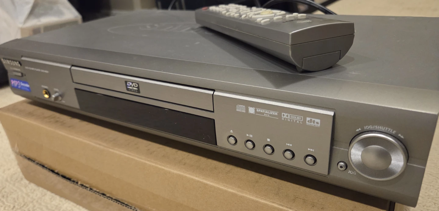 Samsung DVD-M301 DVD/CD/MP3 Player - photo 2
