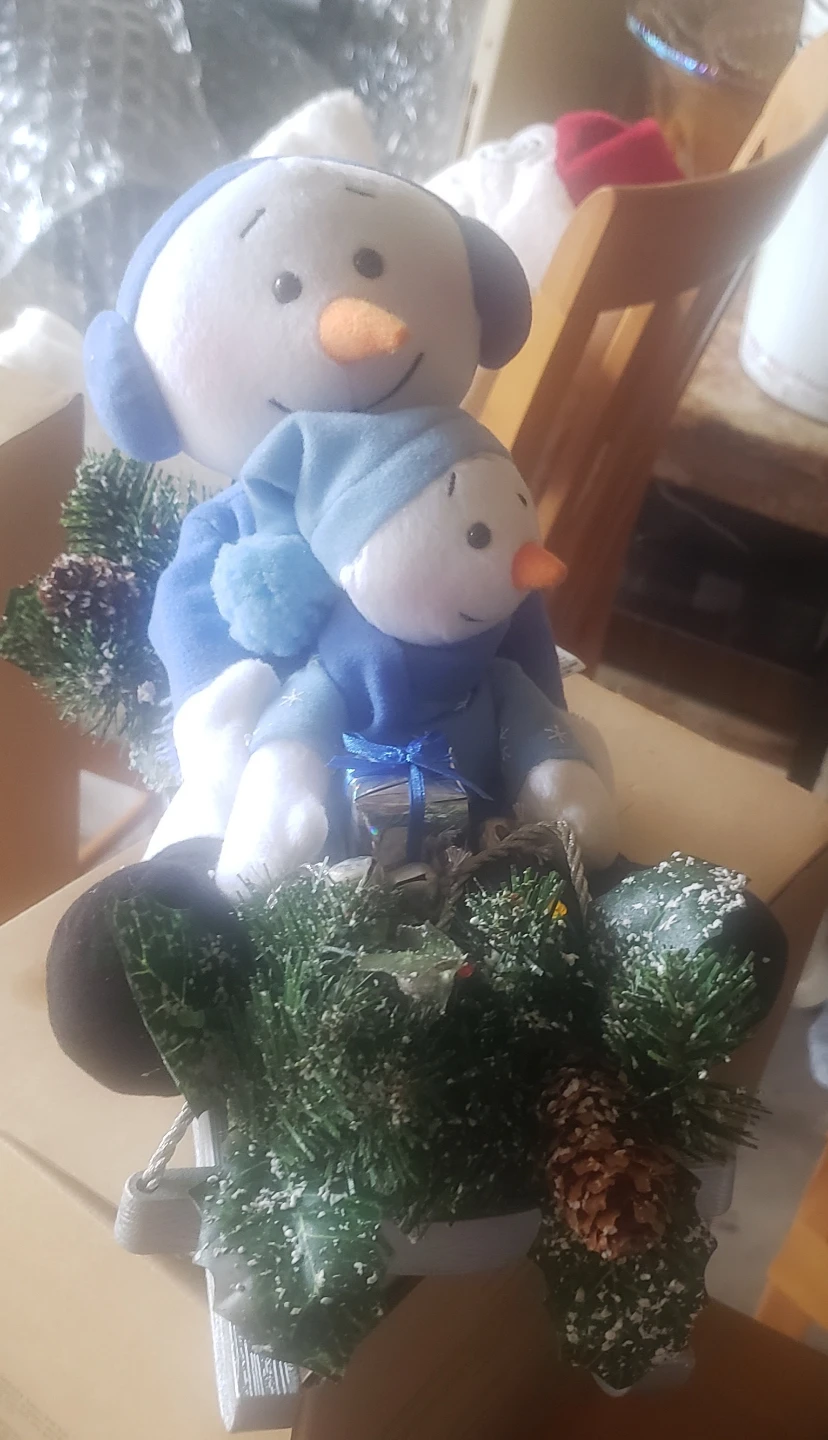 Avon A Magical Winter Sleigh Ride Snowman Decoration - photo 3
