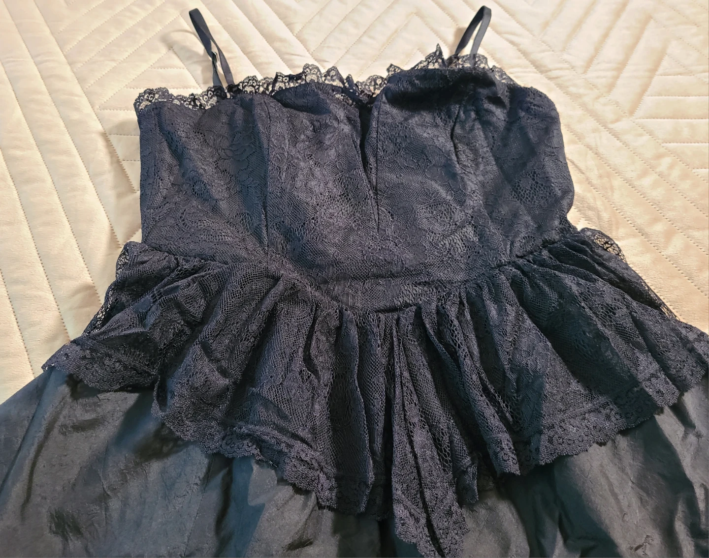 GUESS by Marciano black lace dress - photo 2