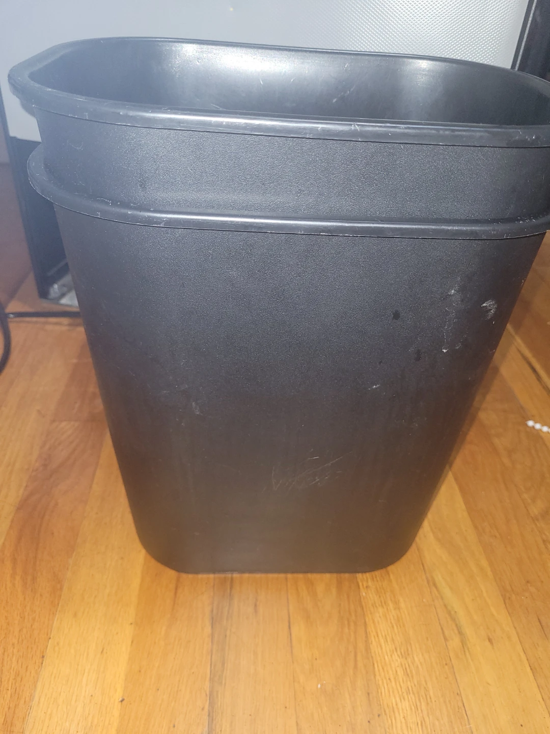 Brighton Professional 7 Gallon Wastebasket - photo 3