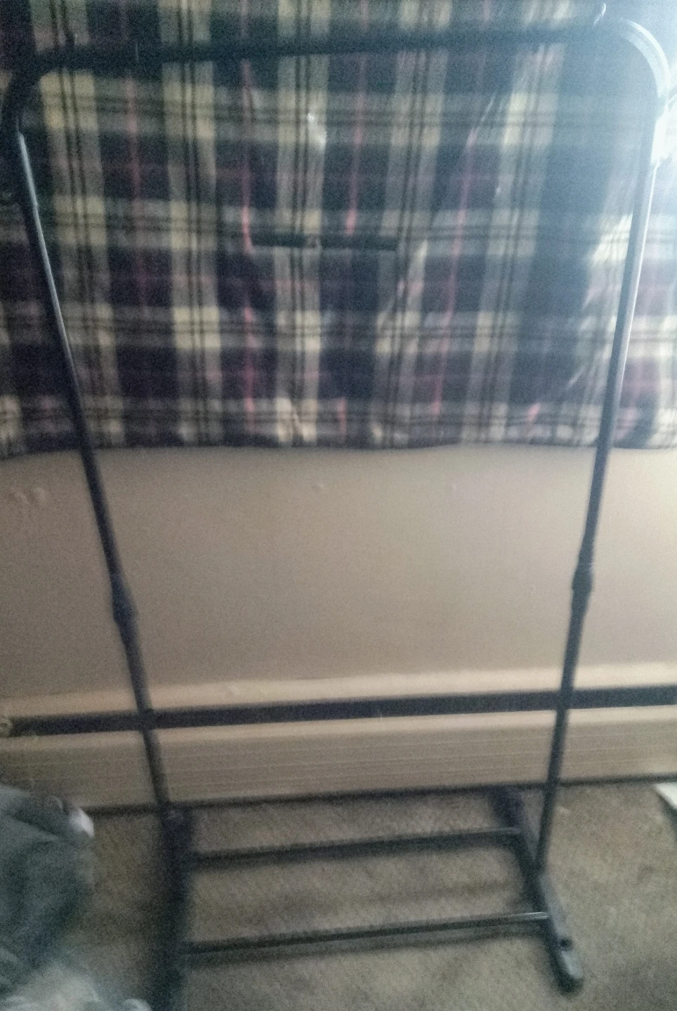 Black Plastic Clothing Rack Lightweight