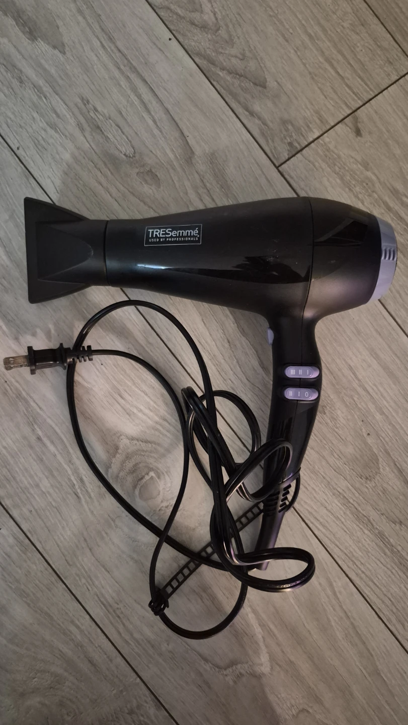 Hair dryer
