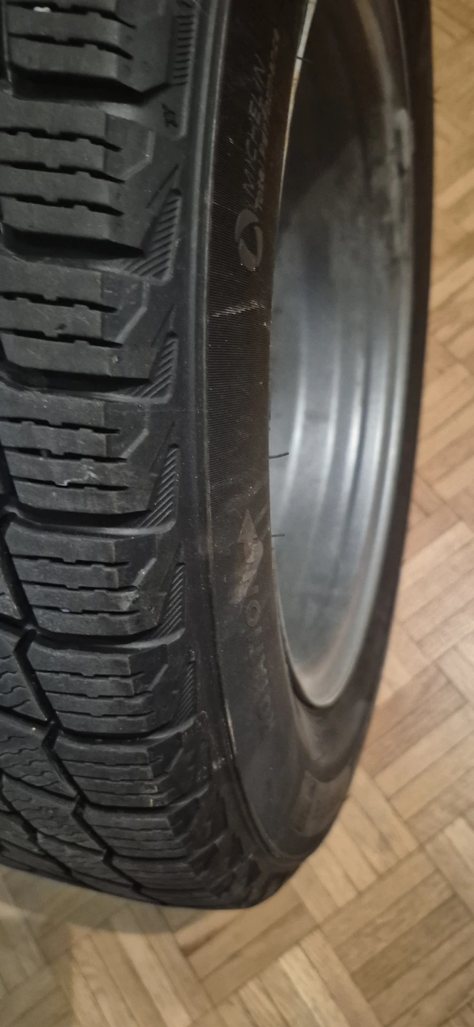 4 Michelin X ice snow tires