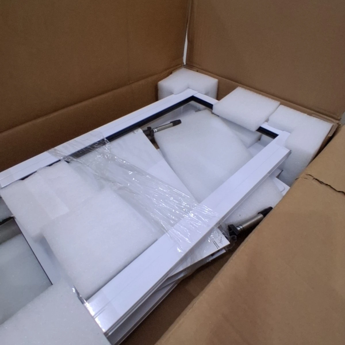 VEVOR Sliding Glass Pet Door- Medium - photo 2