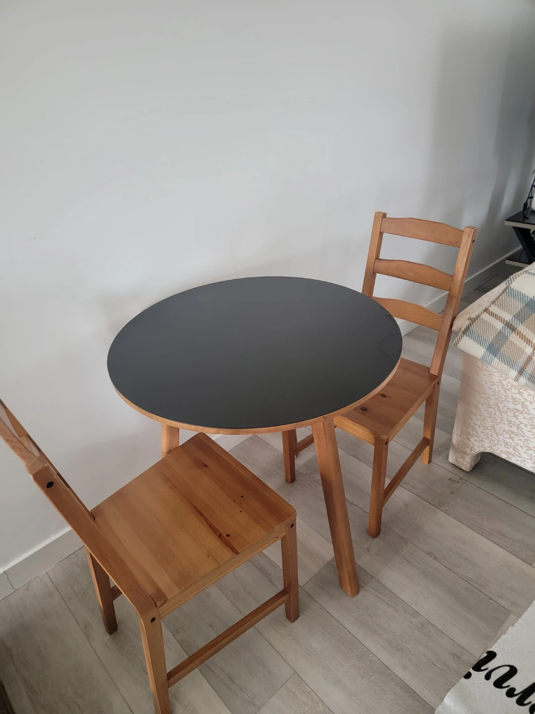 Round Black Table with Two Wooden Chairs - photo 2