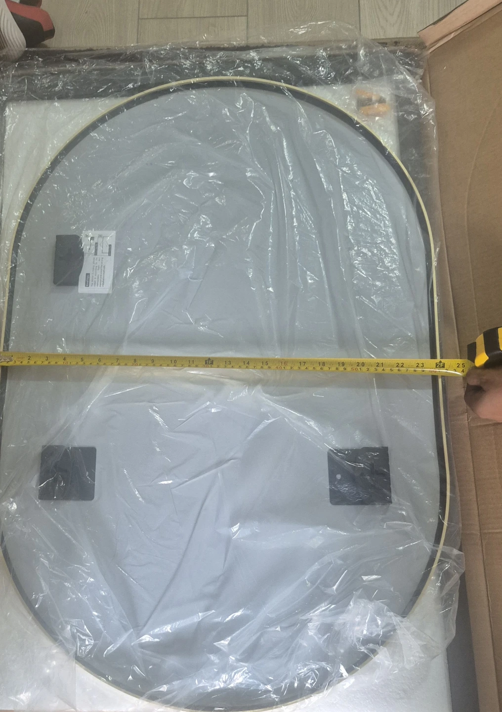Oval Wall Mirror with Gold Frame - photo 2