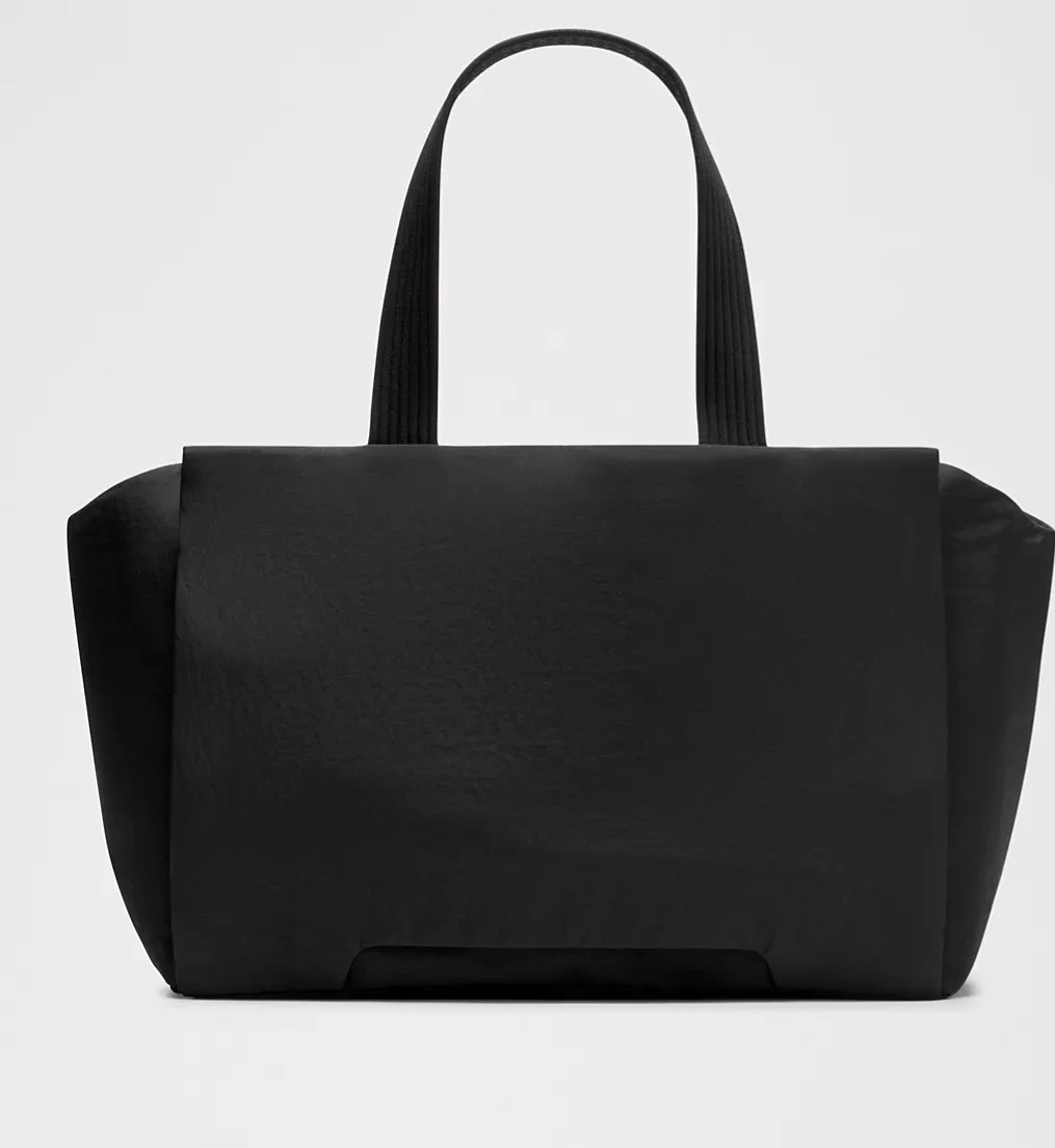Lululemon Triple Compartment Tote/Travel Bag 18L - photo 3