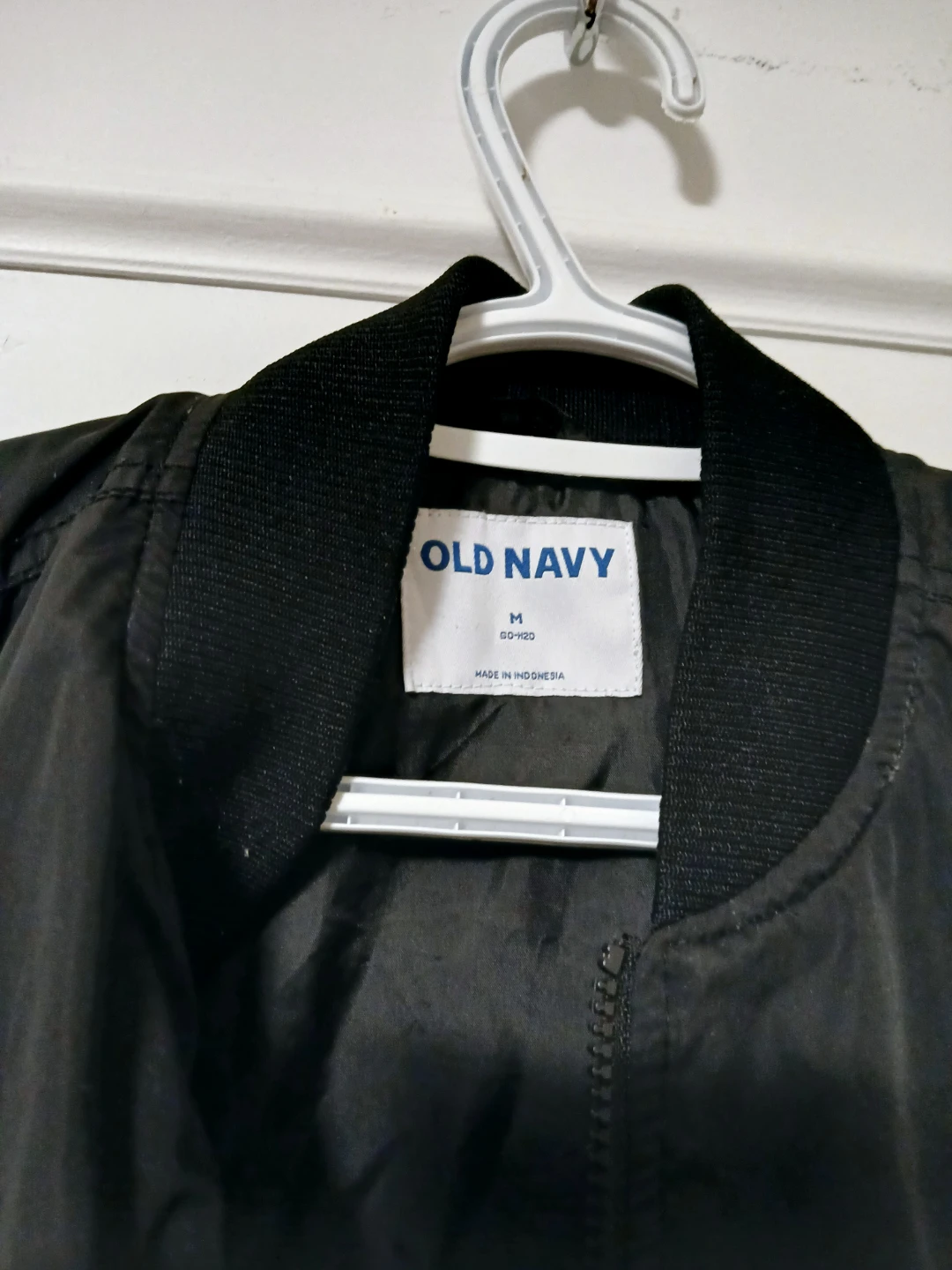 Women Medium Old Navy Black Bomber Jacket - photo 2
