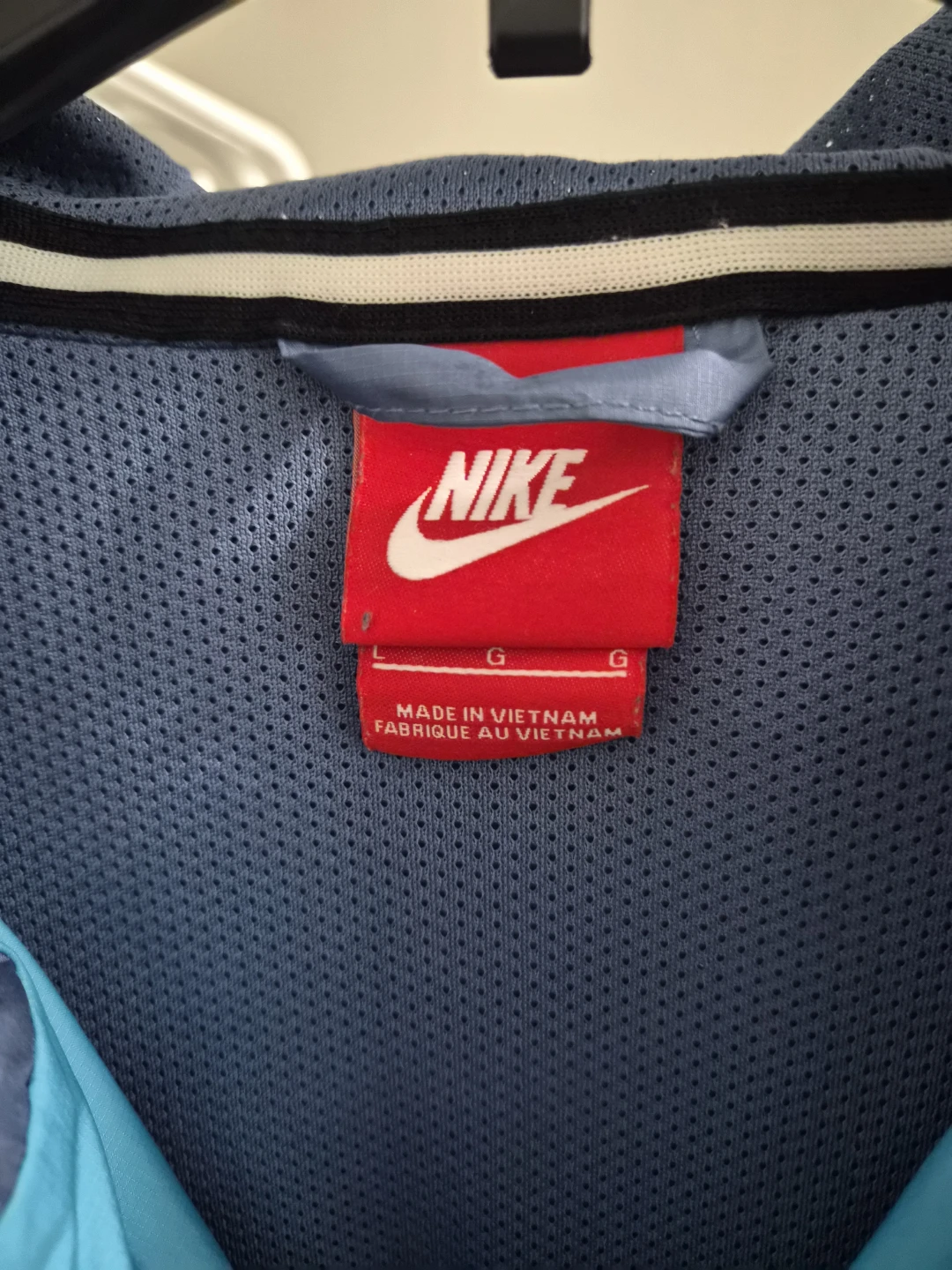 Nike Windbreaker Jacket - photo 2