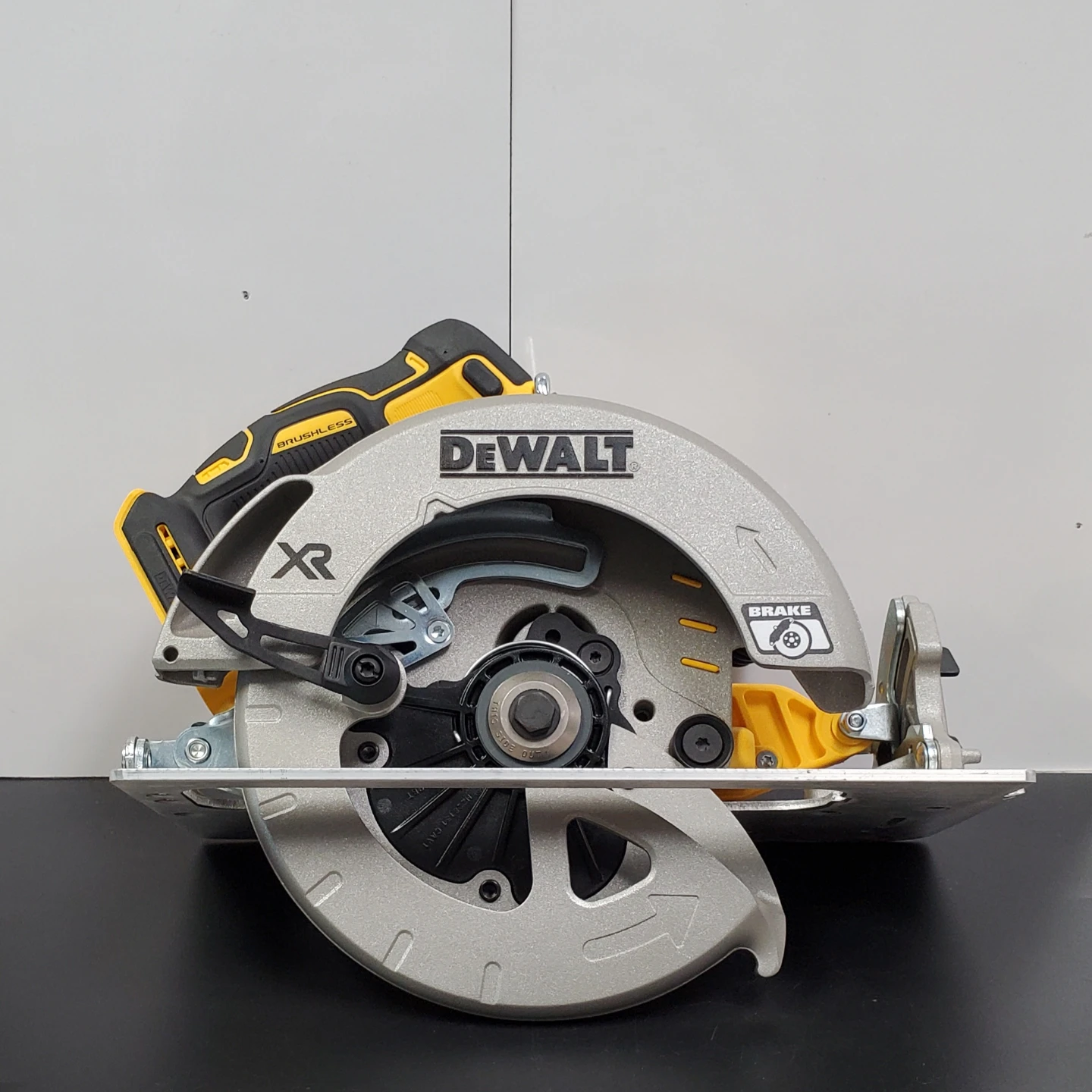 DeWalt 20V Max XR Brushless Circular Saw(DCS570) Tool-Only
