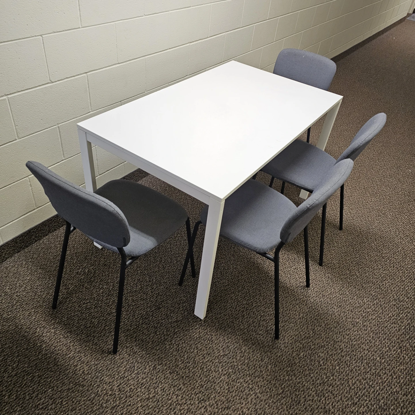 ▶️Delivery Available: Dining table and 4 Chairs available - photo 2