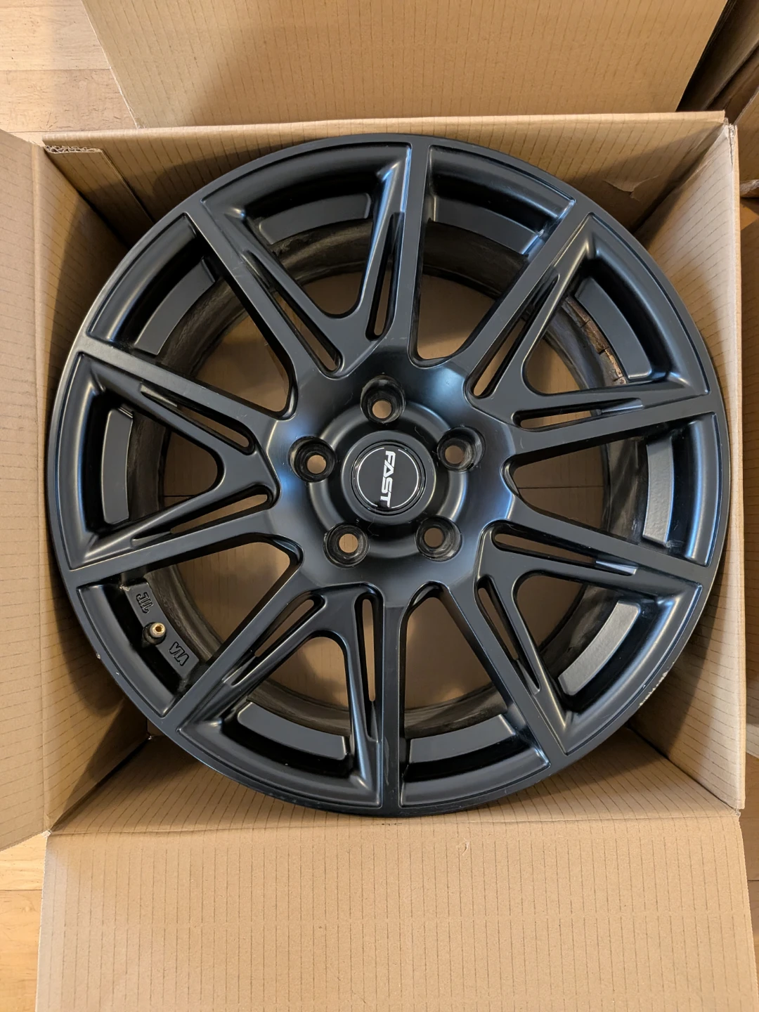 FAST Switch 17” Black Alloy Wheels + TPMS – Set of 4 - photo 3