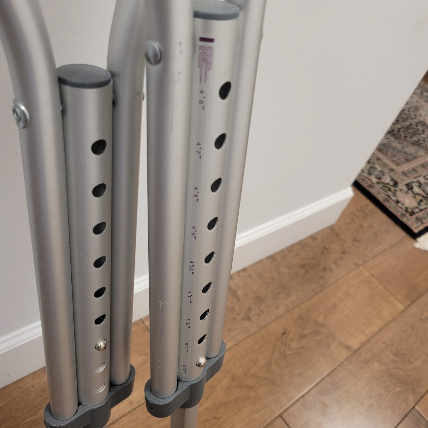 Adjustable Aluminum Underarm Crutches - photo 2