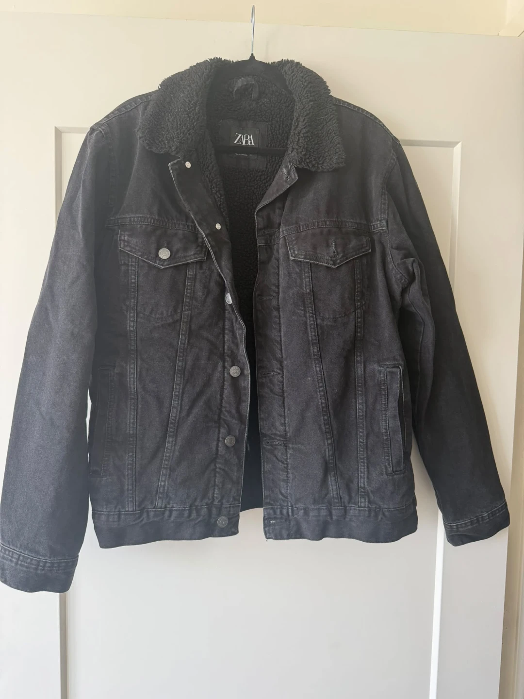 Zara Black Sherpa-Lined Denim Jacket size L