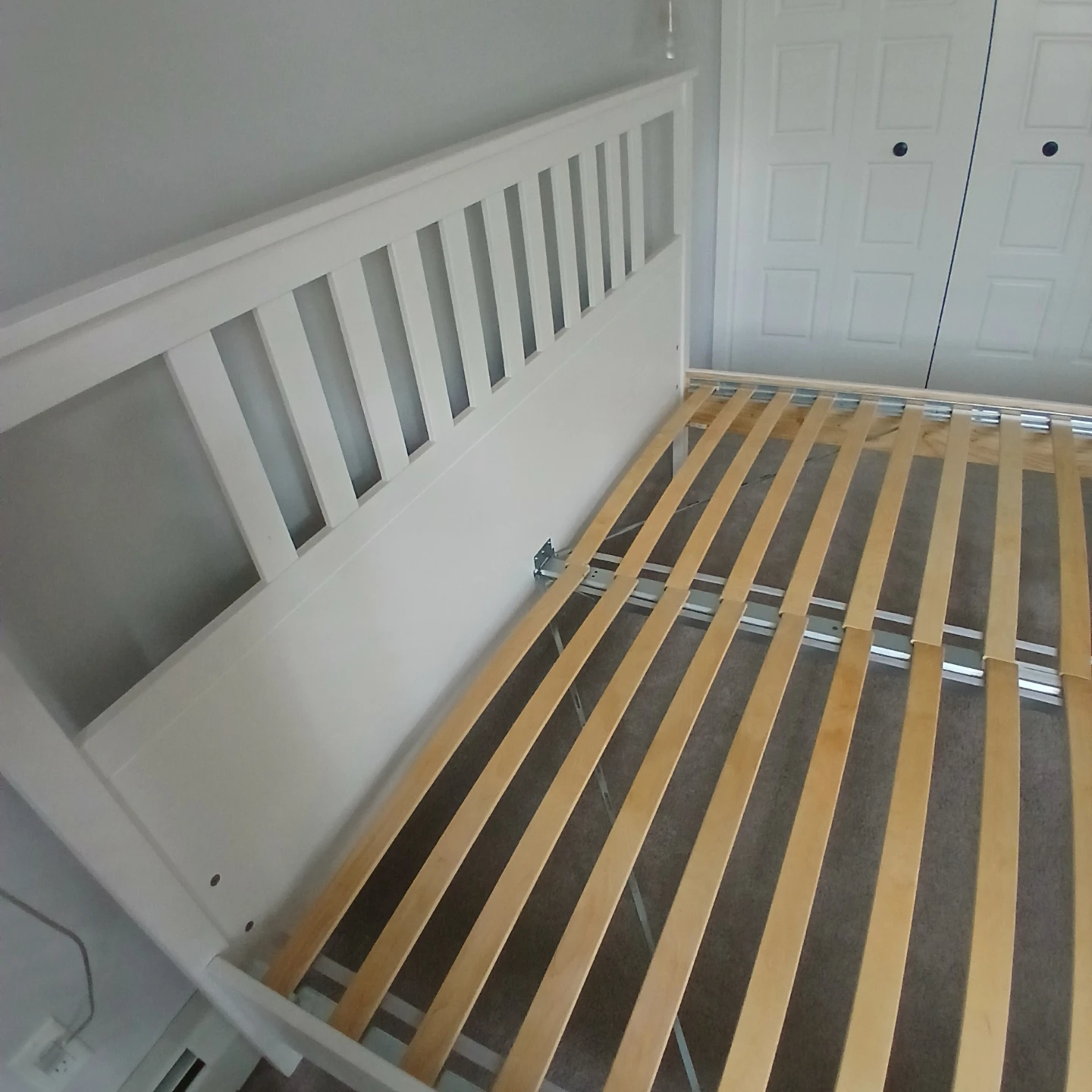King Bedframe + 2 IKEA Twin Mattresses - photo 4
