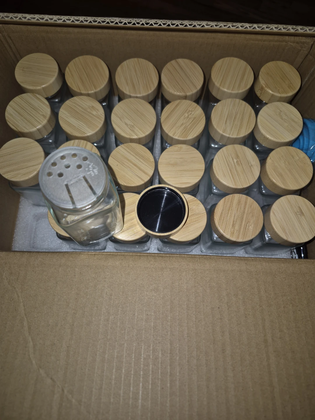 Set of 24 Square Glass Spice Jars with Bamboo Lids - photo 3