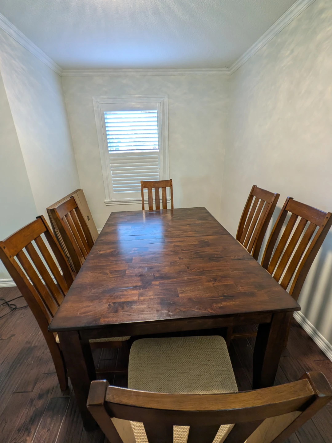Solid Wood Dining Table and 6 Chairs - photo 2