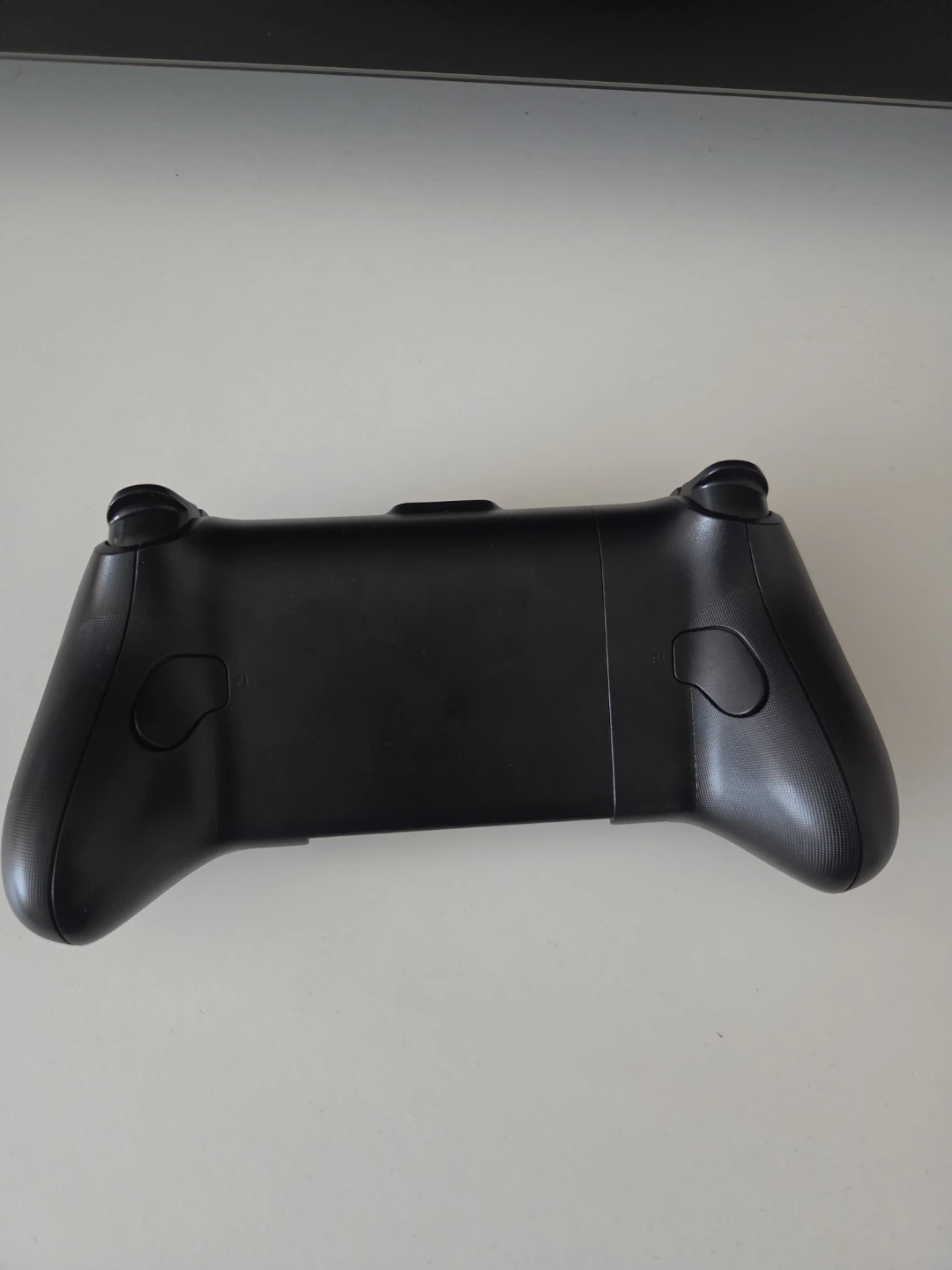 8bitdo Ultimate mobile controller - photo 2