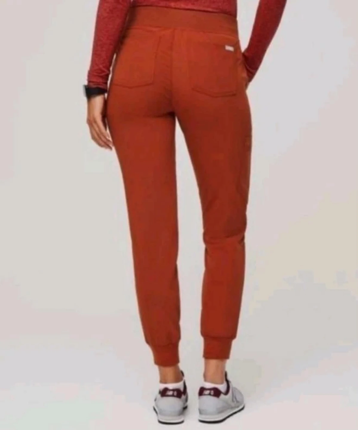 FIGS Zamora Jogger Scrub Pants 🍒AUBURN🍒 Size LARGE - photo 2