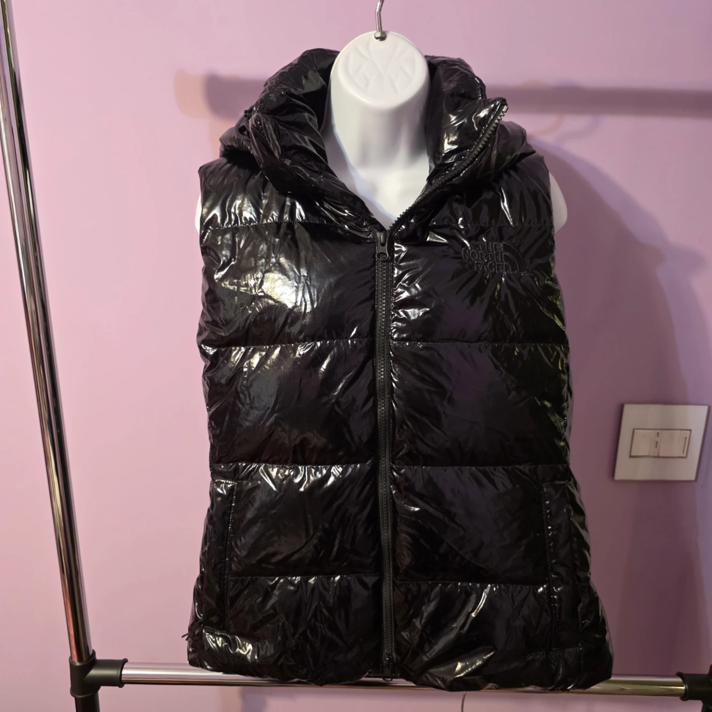 The North Face Women's Shiny Black Puffer Vest size L