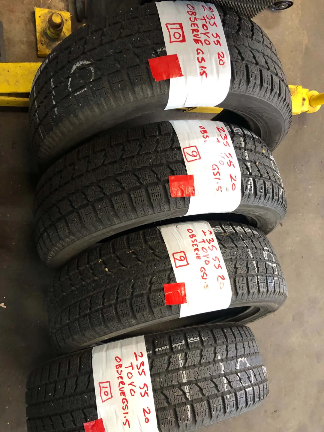 Set of 4 Toyo Observe GSi-5 Winter Tires 235/55 R20