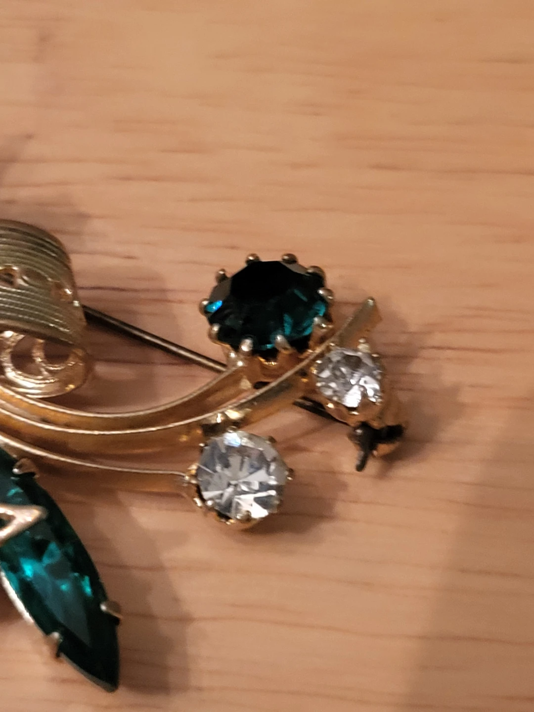 Vintage Gold-Tone Rhinestone Brooch - photo 4