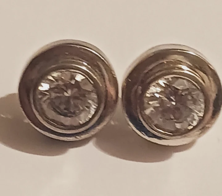 Elegant Sterling Silver 925 Round Stud Earrings - photo 2