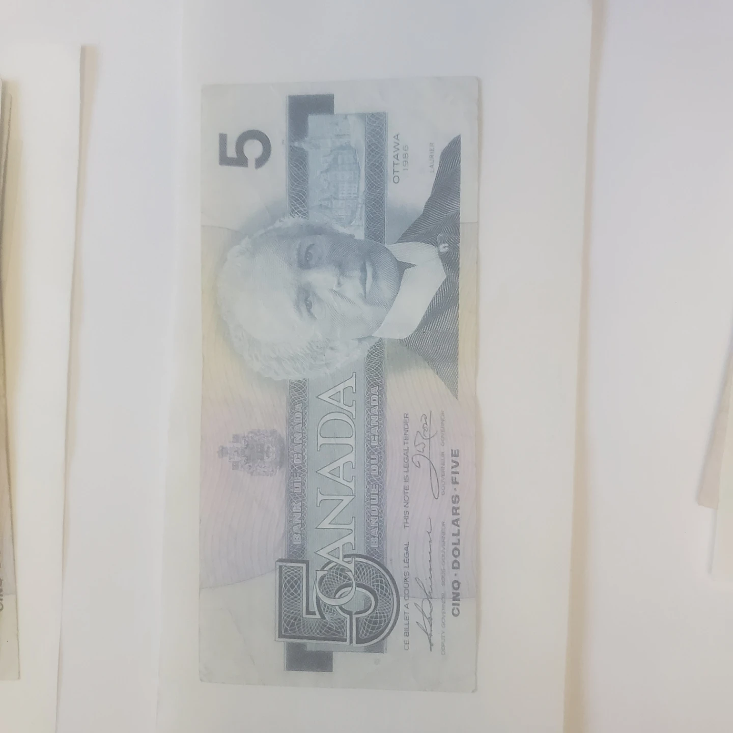 Vintage 1986 Five Dollar Bill - photo 2