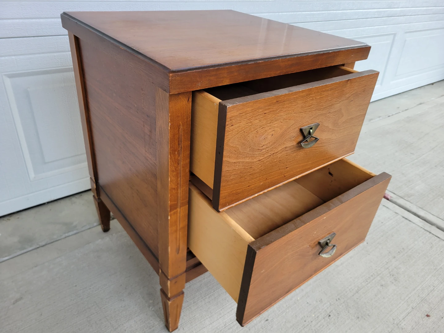 Vintage Mid-Century Nightstand. Walnut / Brass Hourglass Pulls - photo 5