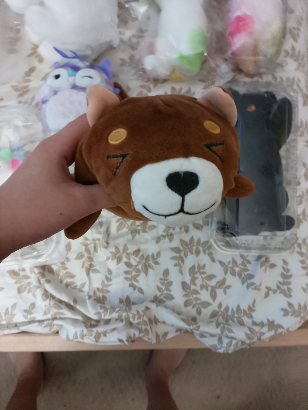 NEED GONE - Assorted Plushie, squishy, and toy collection - photo 3