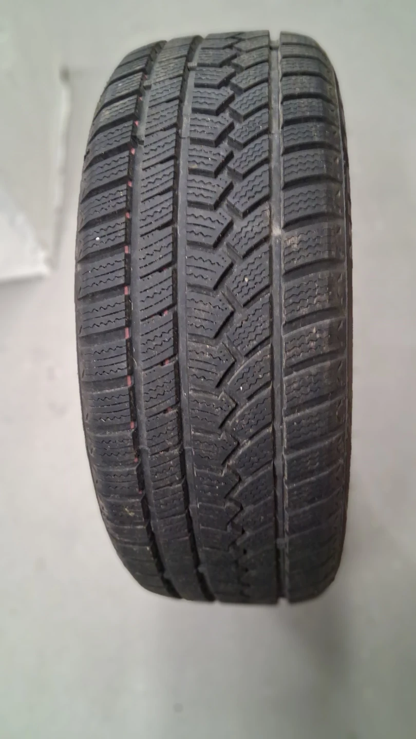 Mirage Studless Winter Tire