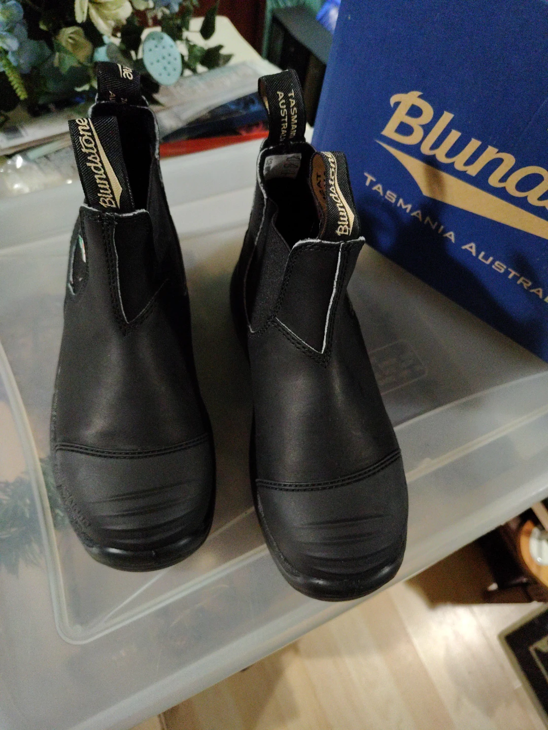 Unisex boots
