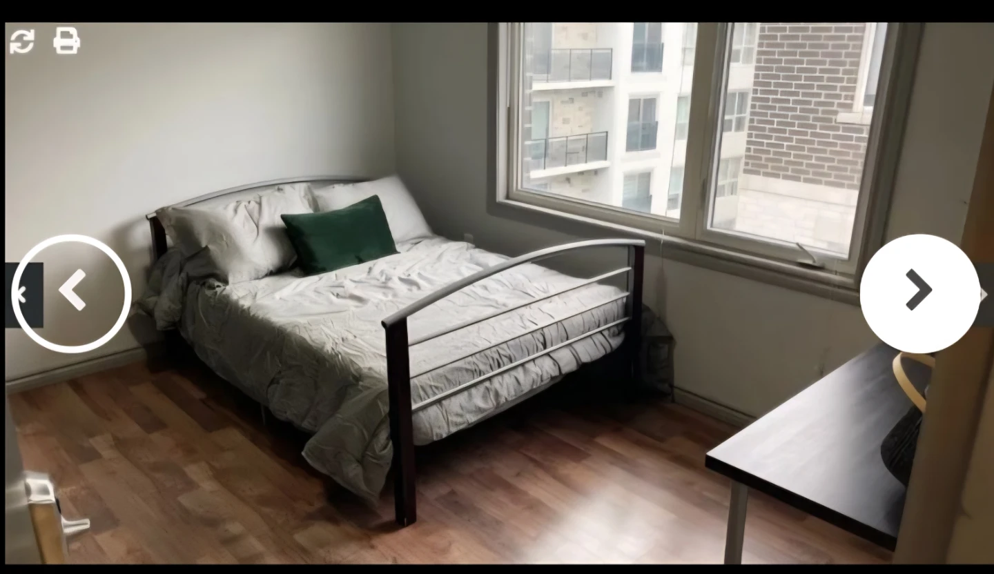 Spacious bedroom in a two bed two bath apartment - photo 3
