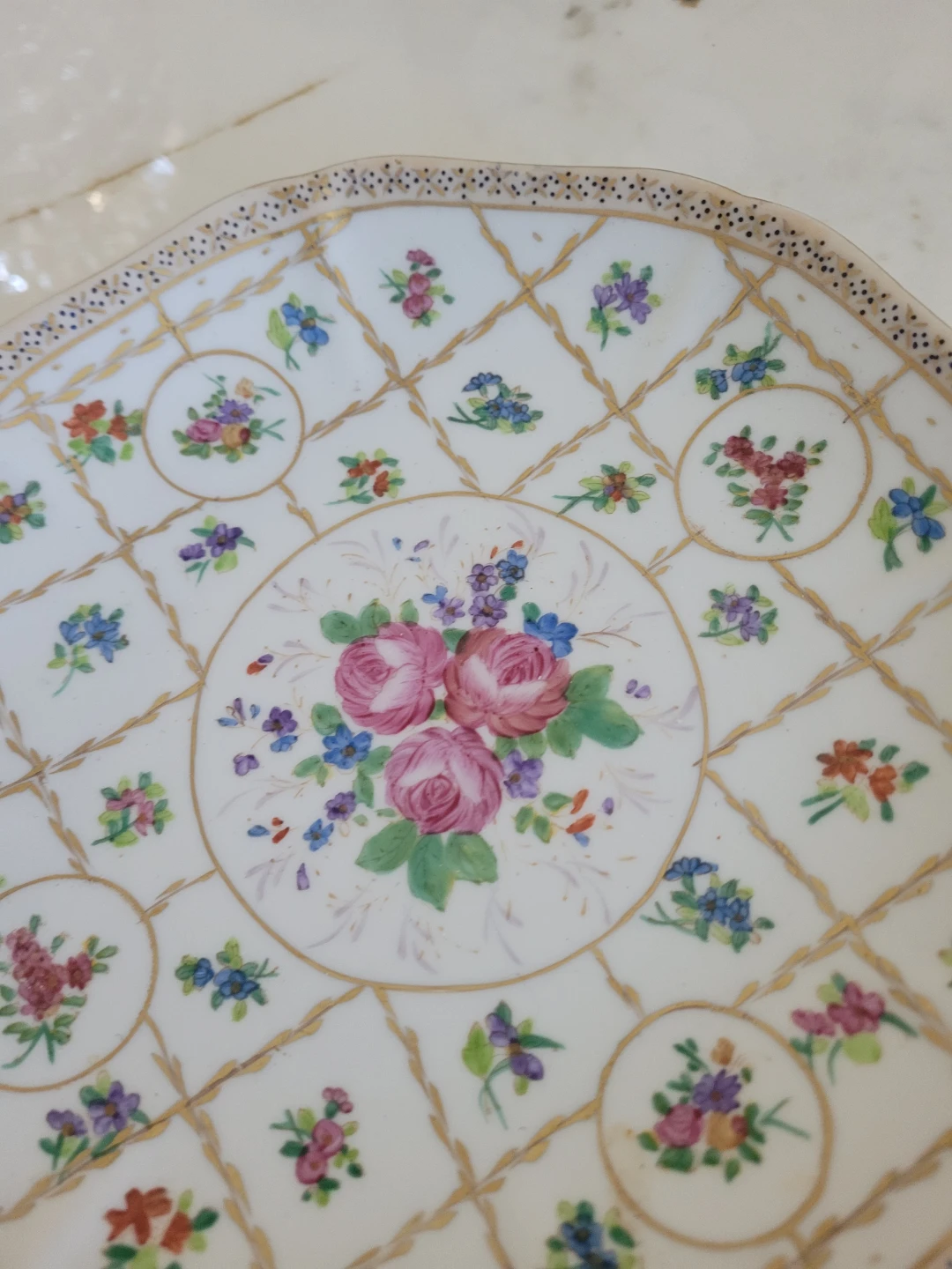 Antique Andrea by Sadek Floral Decorative Plate $3 - photo 2