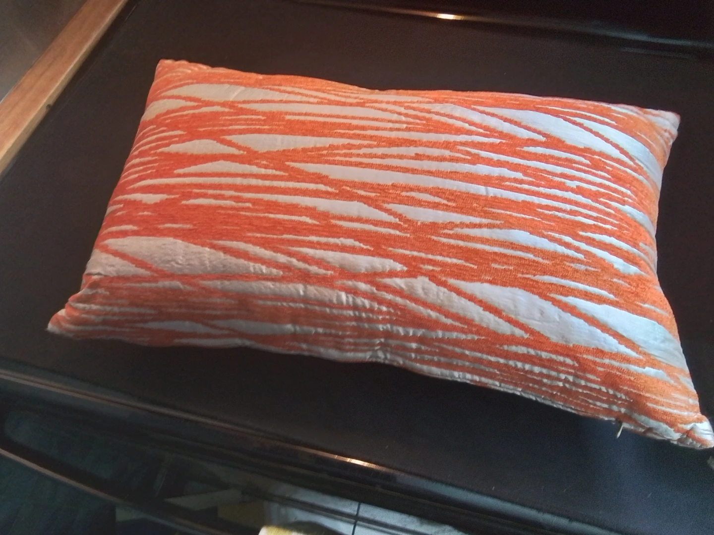 High-End Luxury Cut Velvet Lumbar Accent Pillow - photo 5