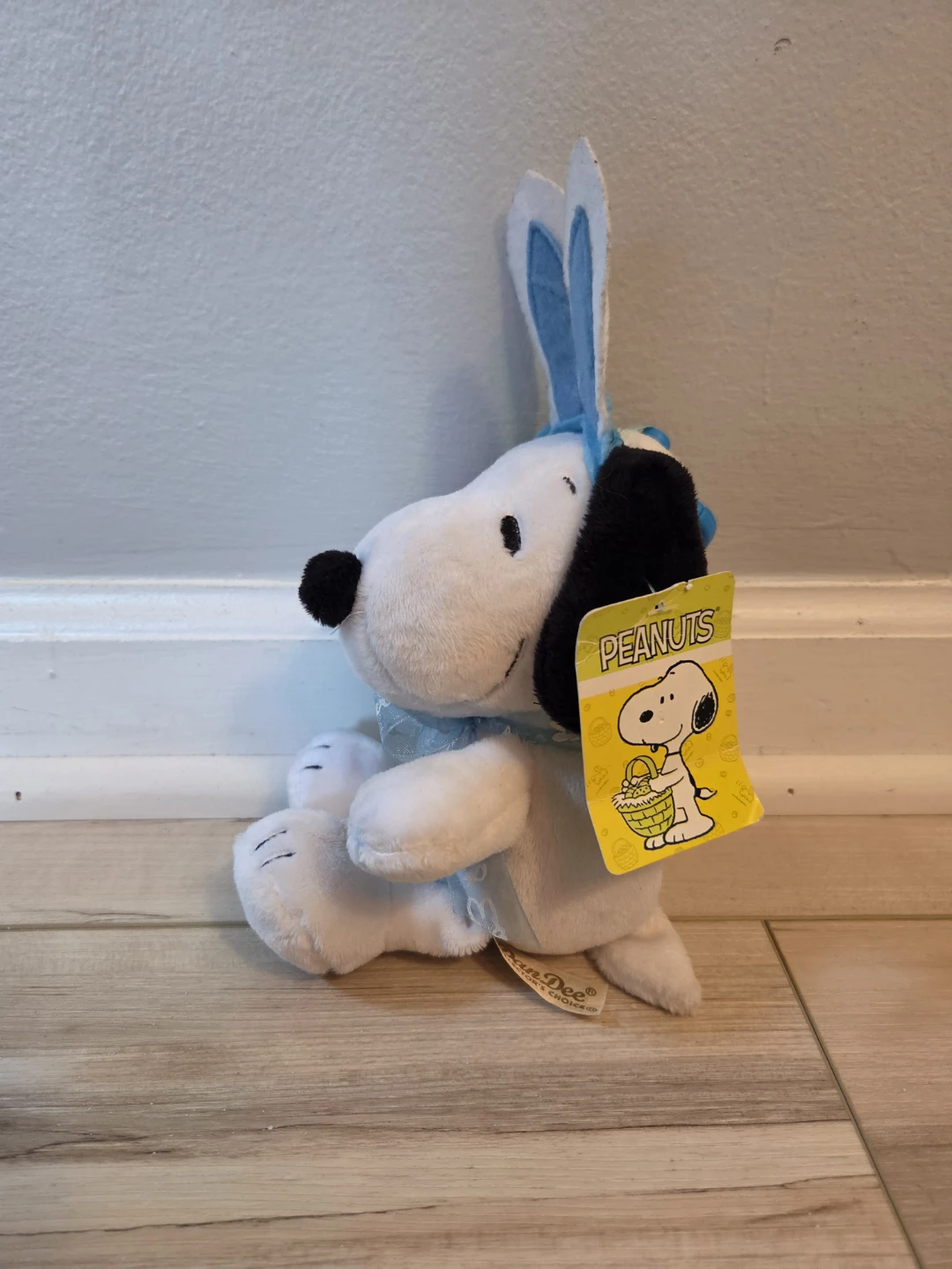 Peanuts Easter Snoopy 8" Plush - photo 4
