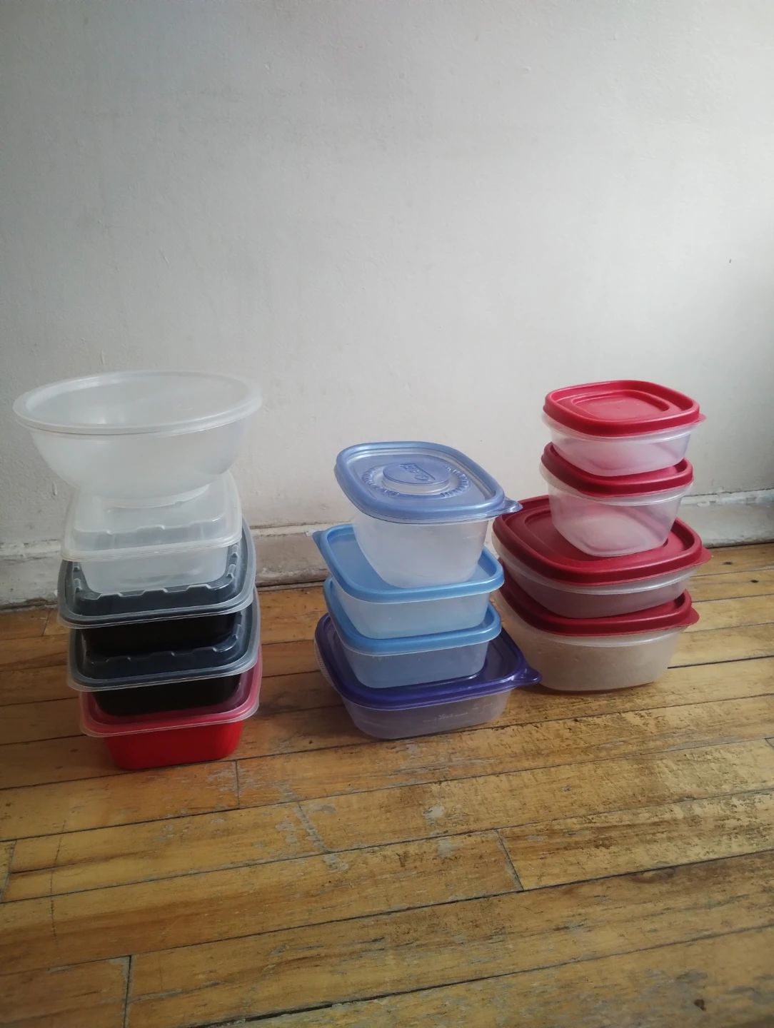 Assorted Food StorageContainers & Meal Prep Boxes
