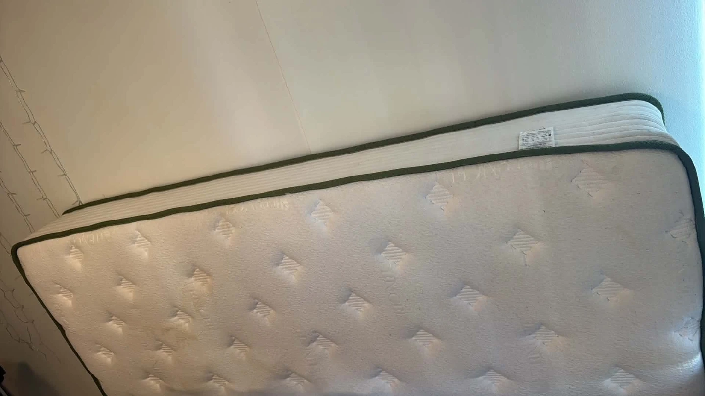 Clean Crystli queen size mattress Set $75 - photo 4