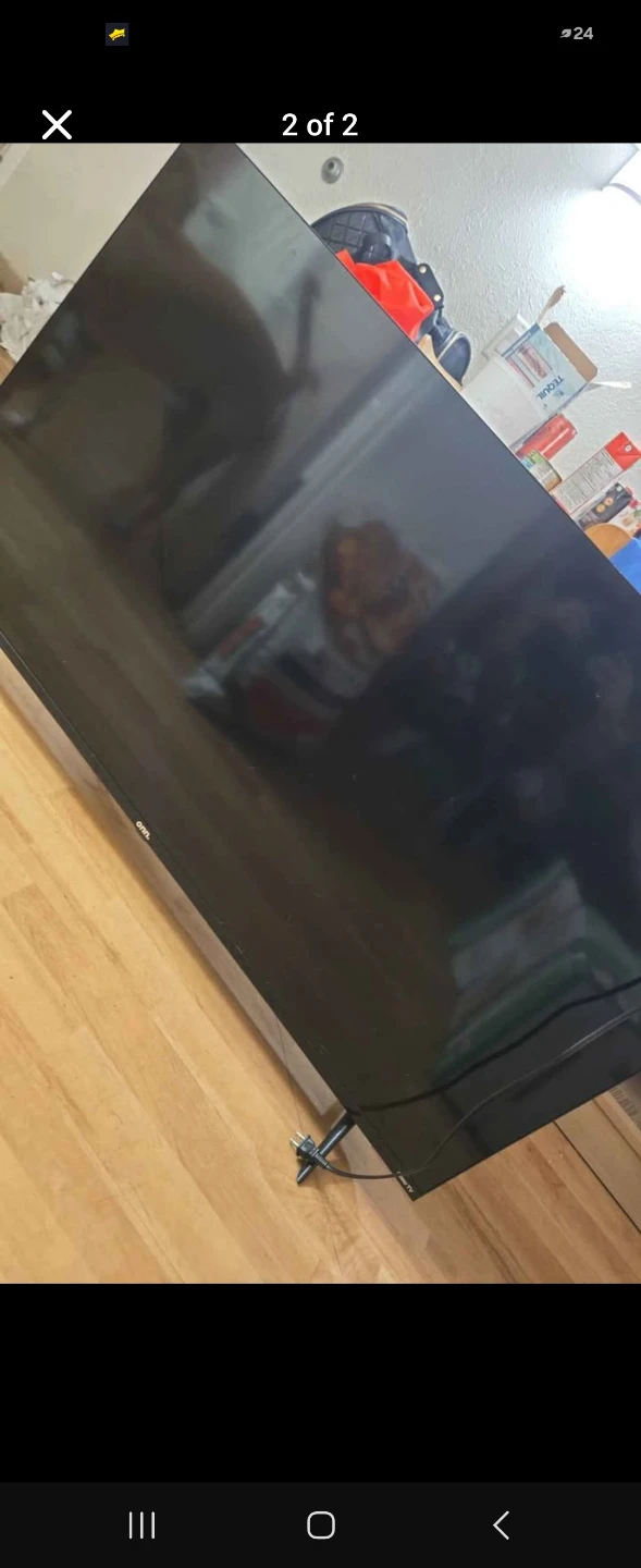 Onn. Flat Screen TV 55"