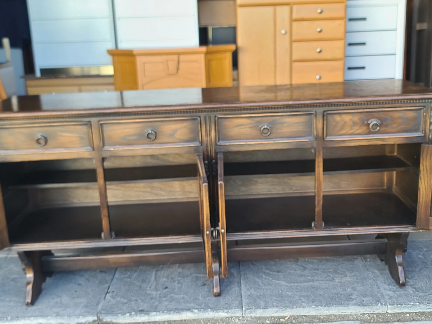 Vintage Jaycee Furniture English Oak Sideboard Buffet - photo 3