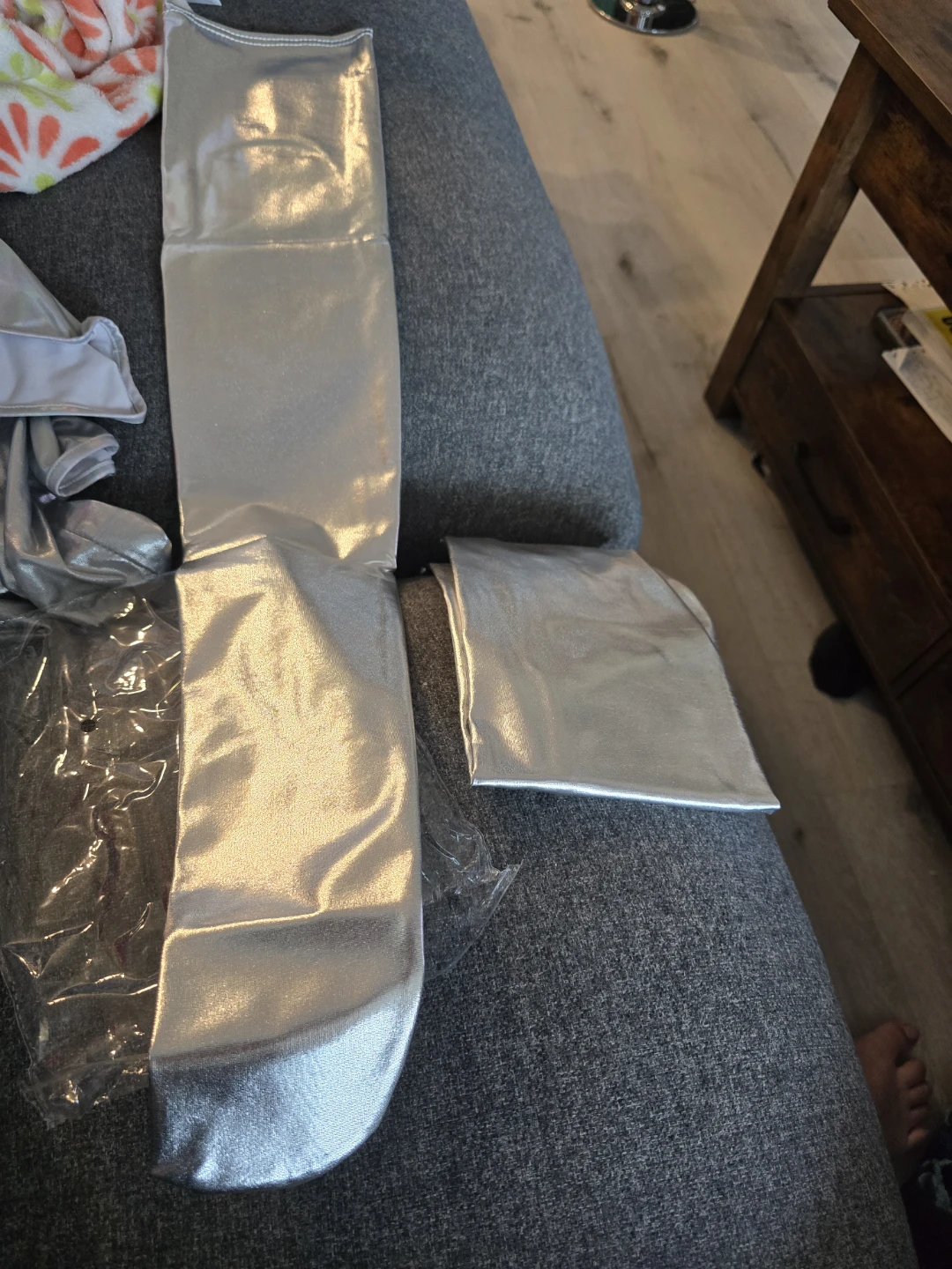 Silver Metallic Accessories Pack/ space costume - photo 3