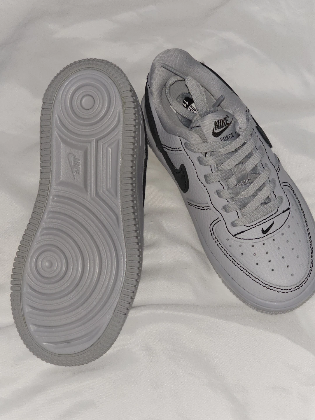 Nike Force 1 Low LV8 3 Lace Wolf Grey Size 11c - photo 3