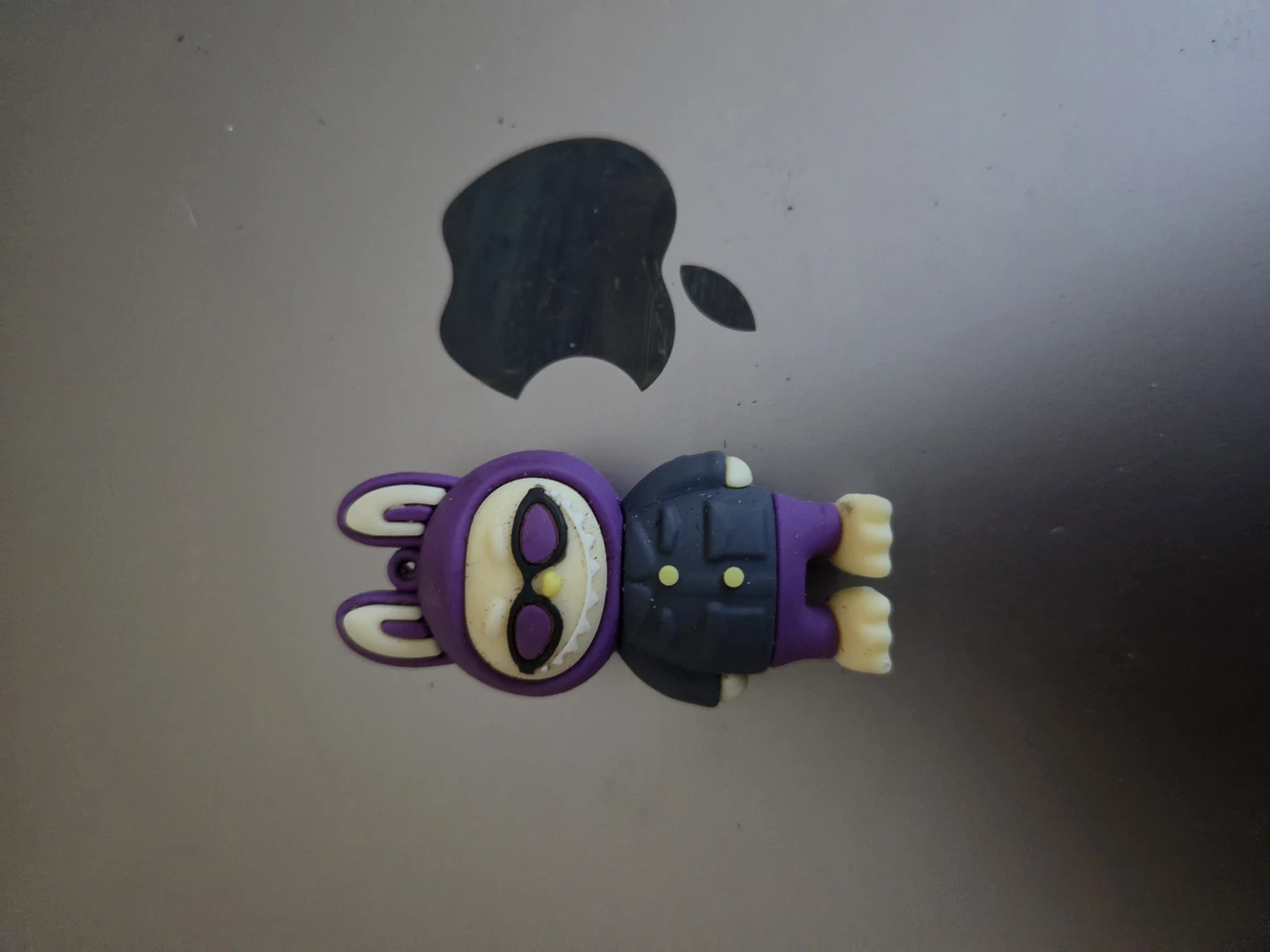 Lalibu  Charm