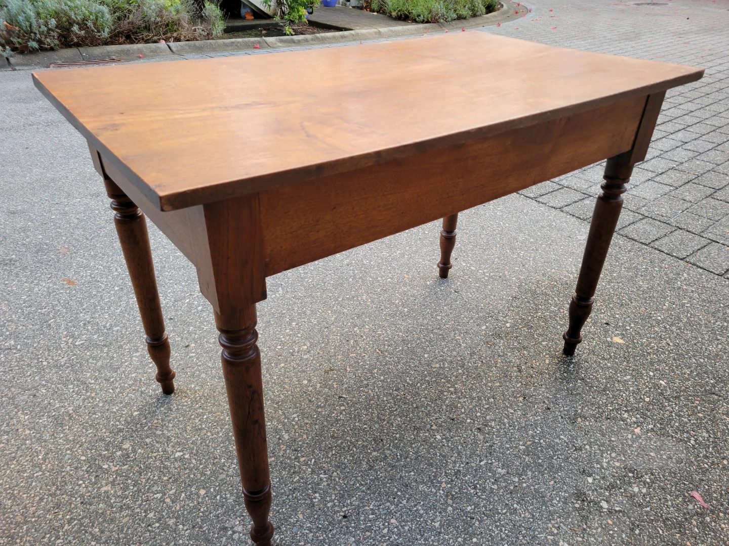 Vintage Solid Wood Accent Table / Desk with Turned Legs - photo 2