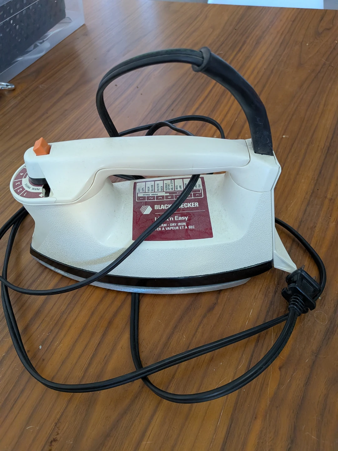 Black & Decker Iron 'n Easy Steam/Dry Iron