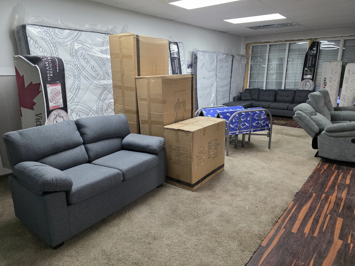 Brand new Grey leather set, sofa Loveseat chair. All for 990. - photo 4