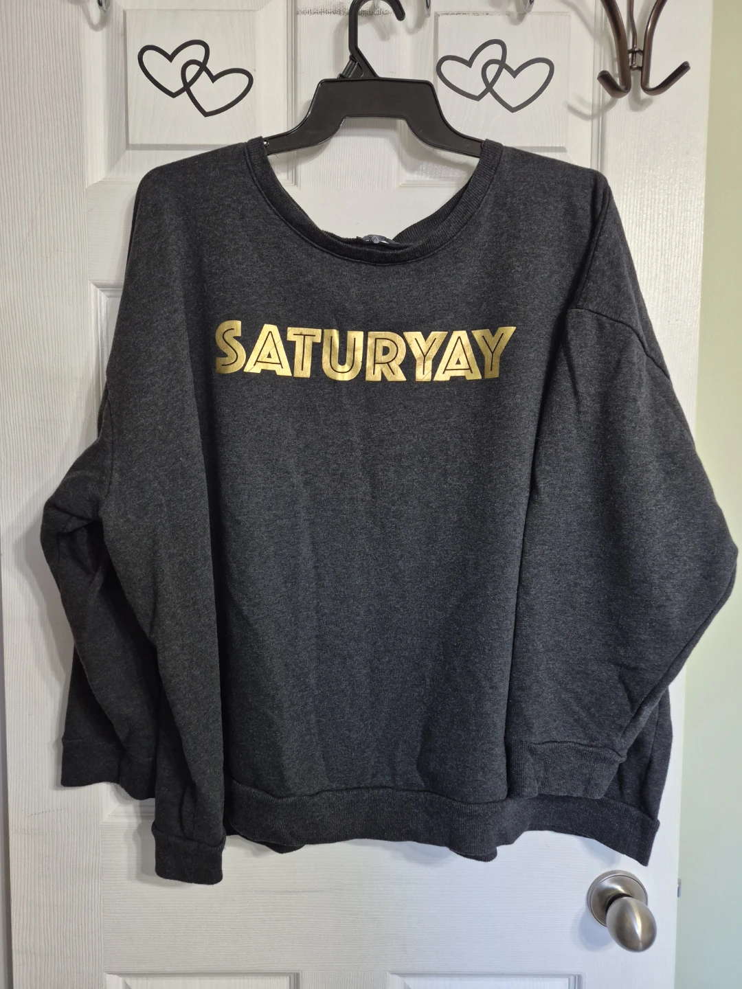 Ladies Size 3X but can fit 5X Sweatshirt by Avon - photo 3