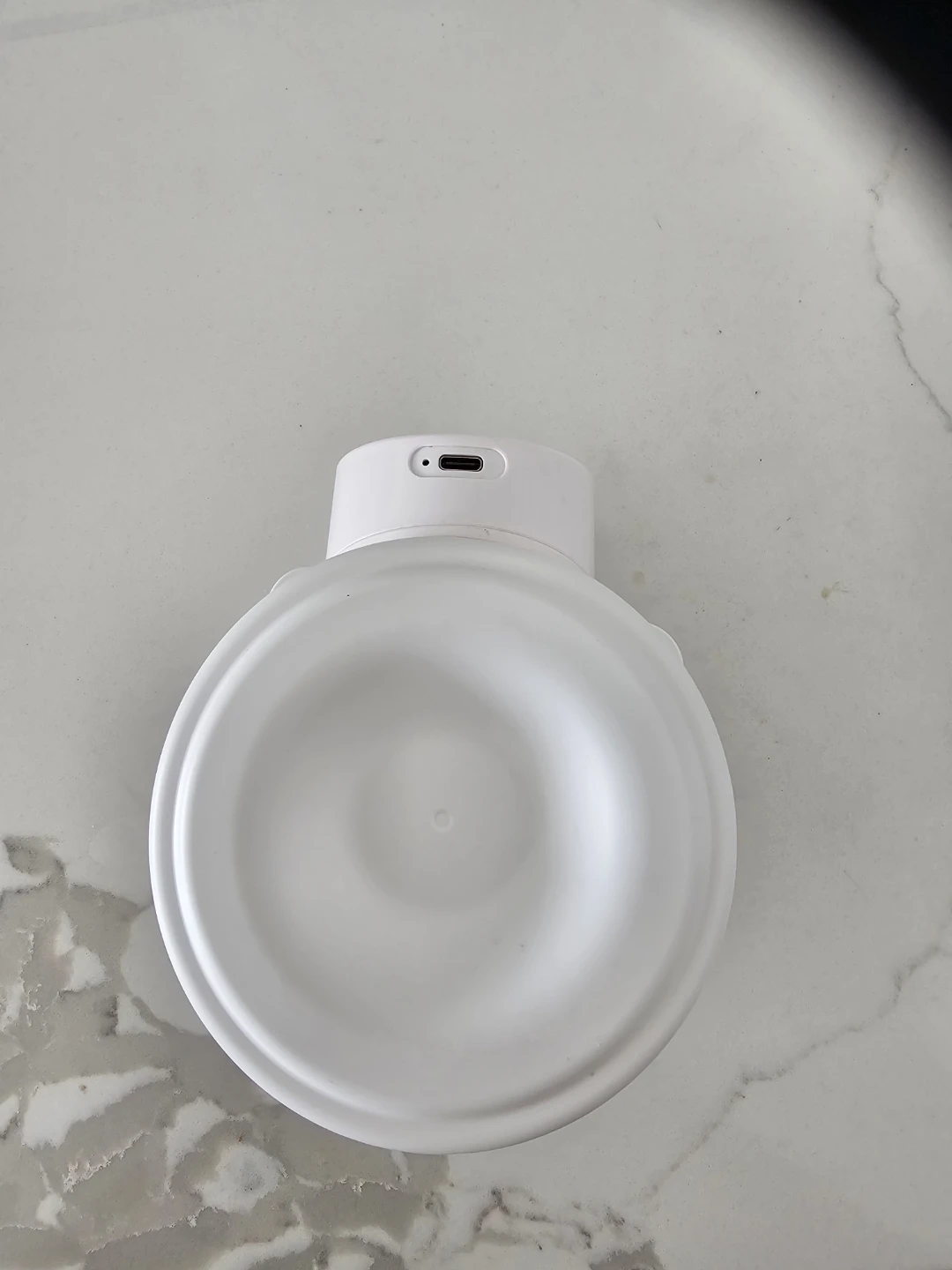 Momcozy S12 wearable breast pump - photo 2